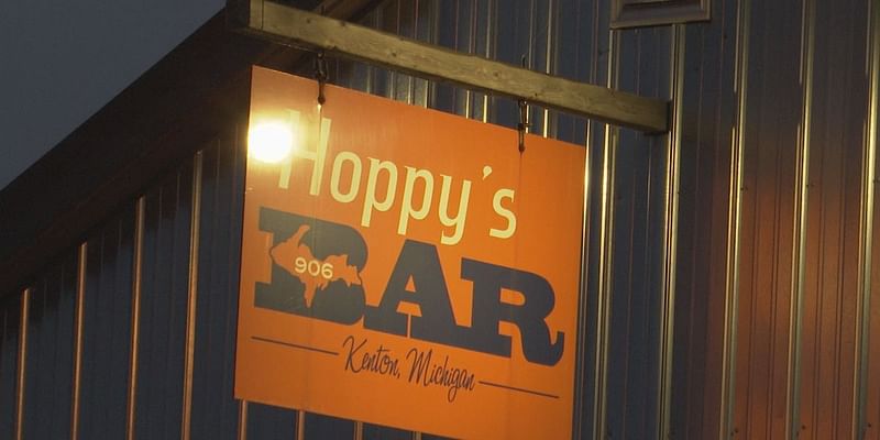 Hoppy’s Bar & Grill hosts hunter’s dinner ahead of firearm season opening day