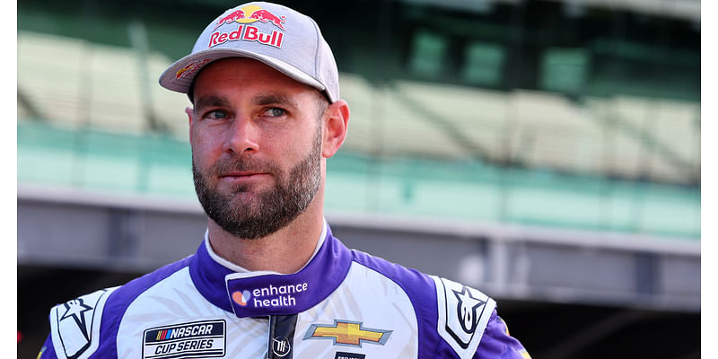 Shane van Gisbergen has a 'rocket ship,' warns of changing track conditions at Chicago