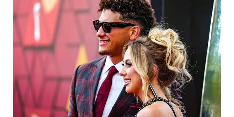 Brittany Mahomes Posts All-Caps Message on Chiefs Ahead of Week 10