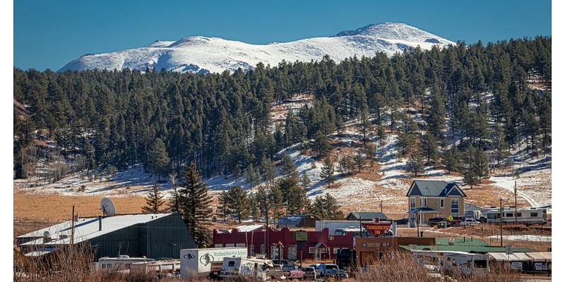 A mellow and mild start to the work week for Southern Colorado