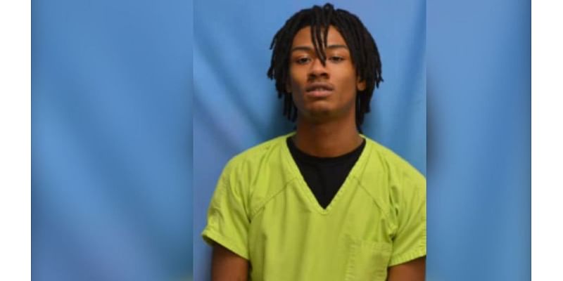 Arkansas teen arrested after drive-by shooting, police chase