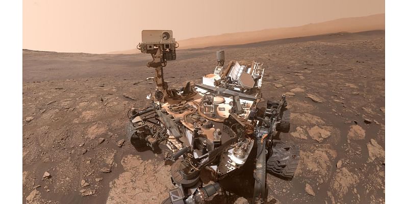 Strange Mars Sulfur Stones Star In Stunning NASA Rover Panorama