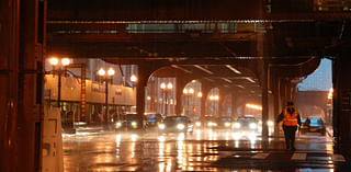 Chicago weather: Warm, windy and wet