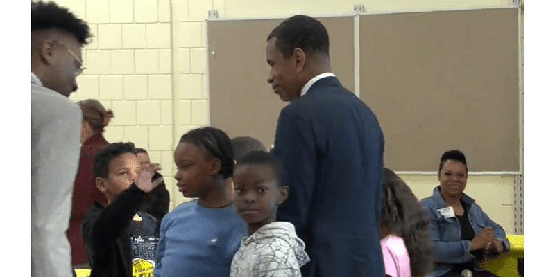 School No. 33 celebrates students with perfect attendance