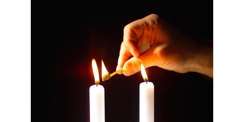 Shabbat candle-lighting times for Israel and the US