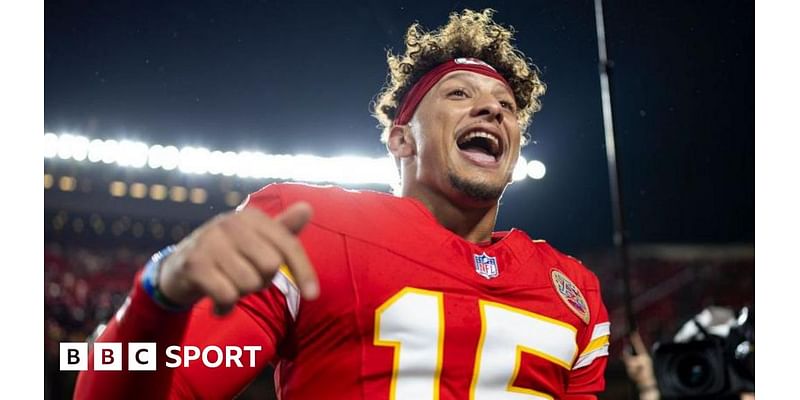 NFL: Patrick Mahomes helps Kansas City Chiefs maintain unbeaten start