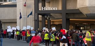 Union hotel workers rally for higher wages in Arlington