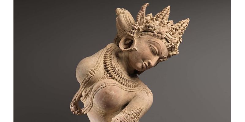 US returns looted antiquities worth $10 million to India