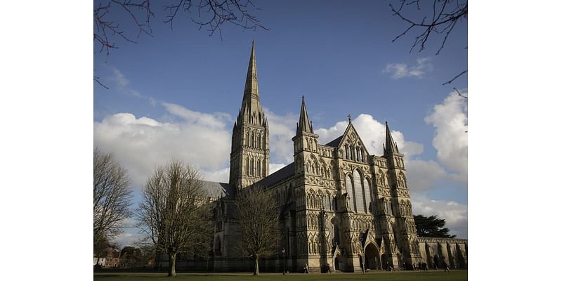 Salisbury Cathedral: Campaign for return of 13th-century Sarum Master Bible receives more donations