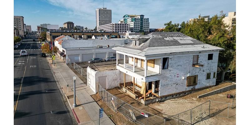 Could this 100-year-old house be your next favorite bar hangout in downtown Fresno?