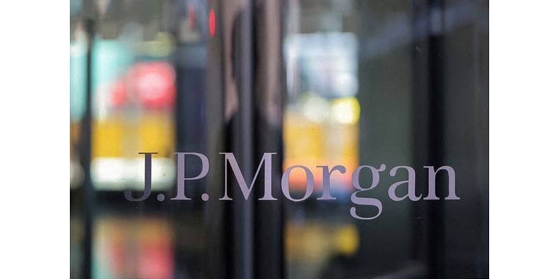 Exclusive-JPMorgan weighs London HQ options as it outgrows Canary Wharf tower, sources say