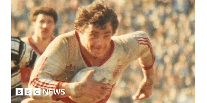 Hull KR bid to rename road for Phil Lowe backed