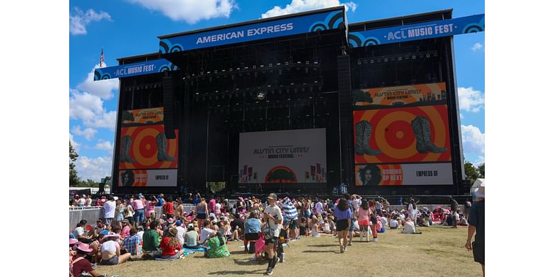 It’s a femininomenon: Crowds gather for Chappell Roan’s set as soon as ACL doors open