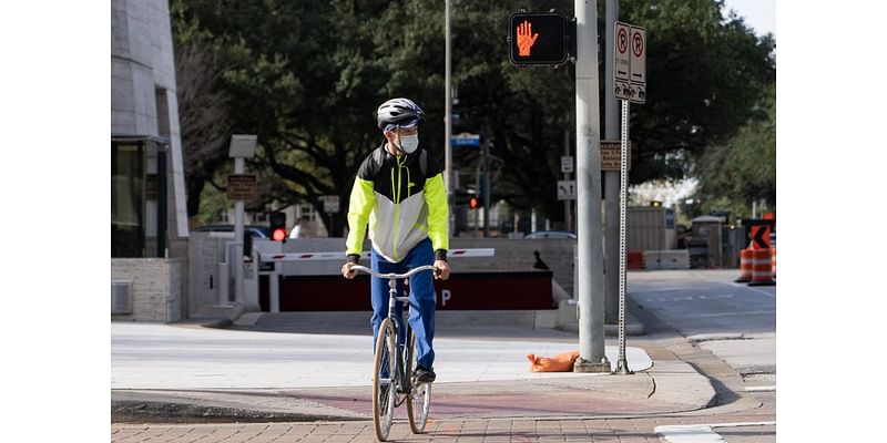 METRO shelves $10.5 million bike share program, vows to expand other microtransit solutions – Houston Public Media