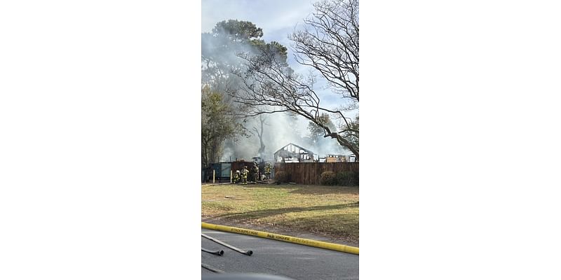 Fire crews respond to detached garage fire on Norristown Dr.