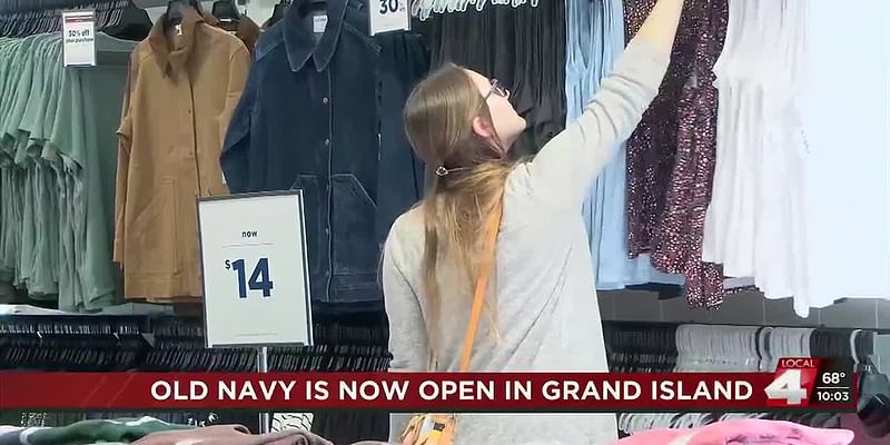 Old Navy is now open in Grand Island