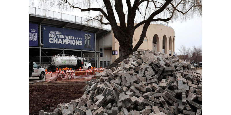 As Ryan Field rebuild generates dust, Northwestern University to provide free car washes