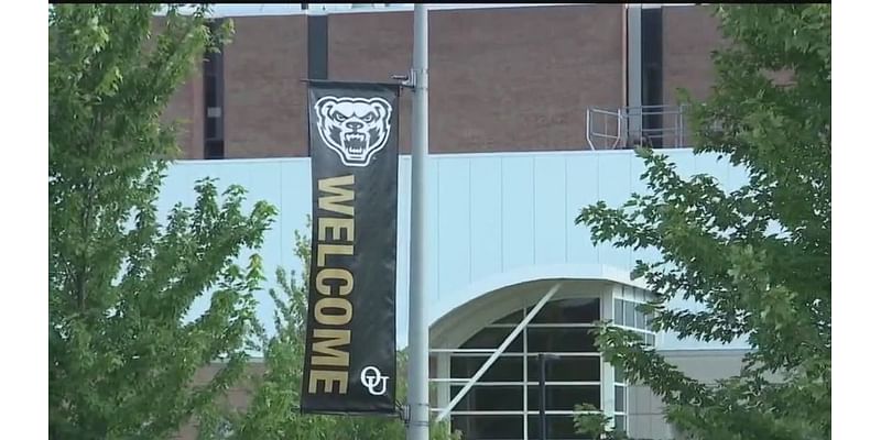 Group of masked men try to rob woman in Oakland University dorm building