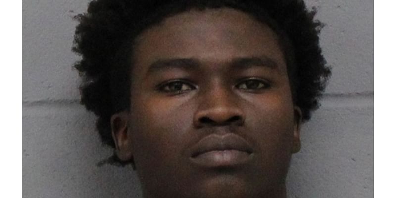 18-year-old charged with murder in SE Austin shooting death