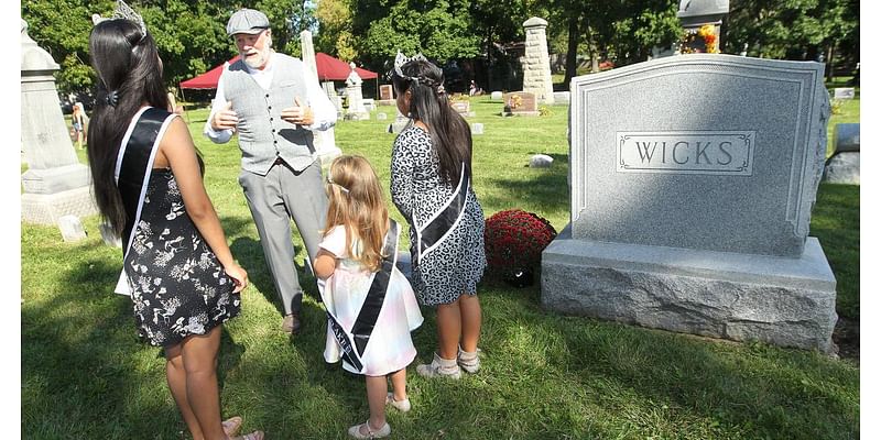 Historical society plans Living History Tour event