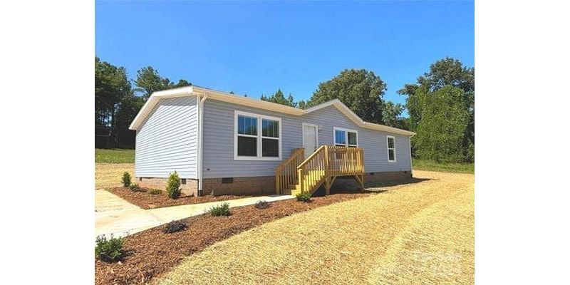 3 Bedroom Home in Connelly Springs - $249,900