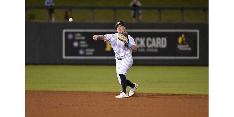 How Yankees’ Juan Soto pursuit and a rising prospect impacts Gleyber Torres’ future