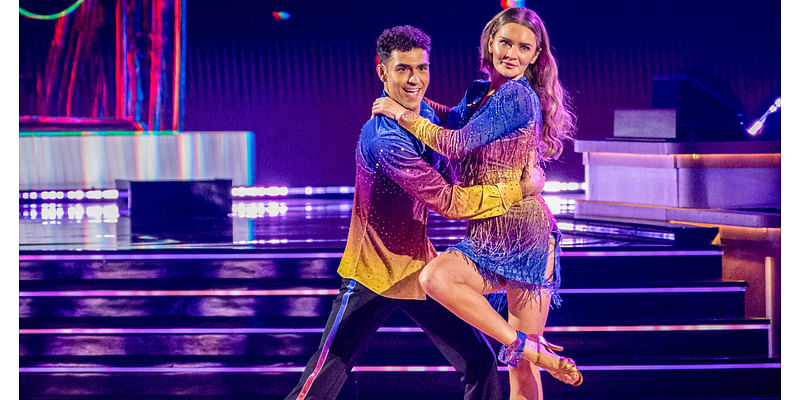 Why is Anna Delvey wearing an ankle bracelet on ‘Dancing With The Stars’? The answer shouldn’t shock you.