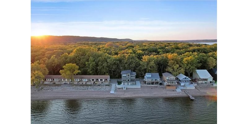 Rochester couple builds a beach home to 'last forever' on Lake Pepin