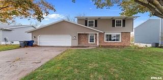 3 Bedroom Home in Bettendorf - $355,000