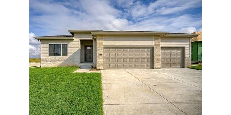 4 Bedroom Home in Elkhorn - $475,000