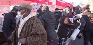 Black McDonald's Operators Association gives away Thanksgiving turkeys to Chicago area residents