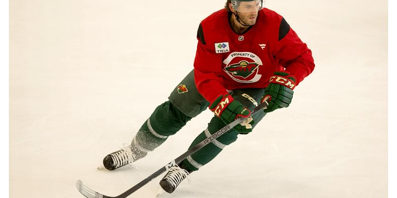 Wild center Ryan Hartman has new baby and new contract, but familiar linemates