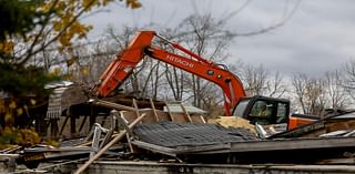 Demolition of old Flint Farmers‘ Market starts as city makes plans to redevelop site