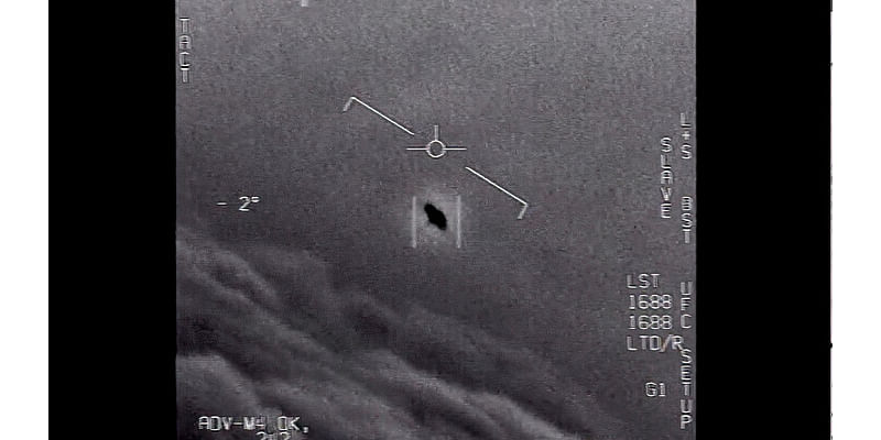 Social media reacts with snarky jokes amid UFO discussions and sightings