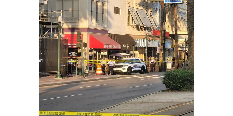 NOPD reports 1 hospitalized in Canal street shooting