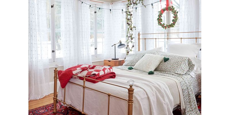 7 Things Pro Cleaners Always Do to Get Ready for Holiday Guests