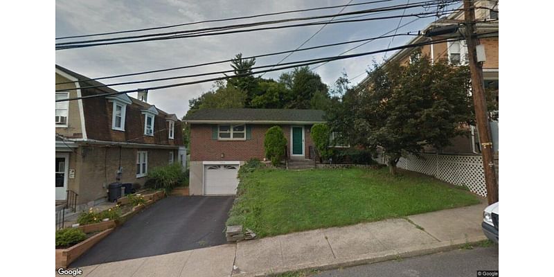 Single-family residence sells for $275,000 in Easton