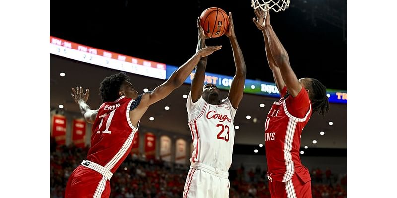 No. 8 Houston uses balanced attack to rout Louisiana