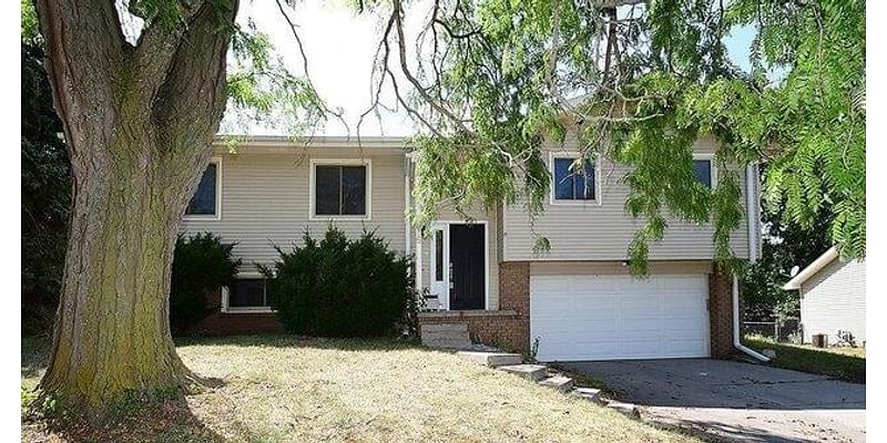 3 Bedroom Home in Lincoln - $269,900