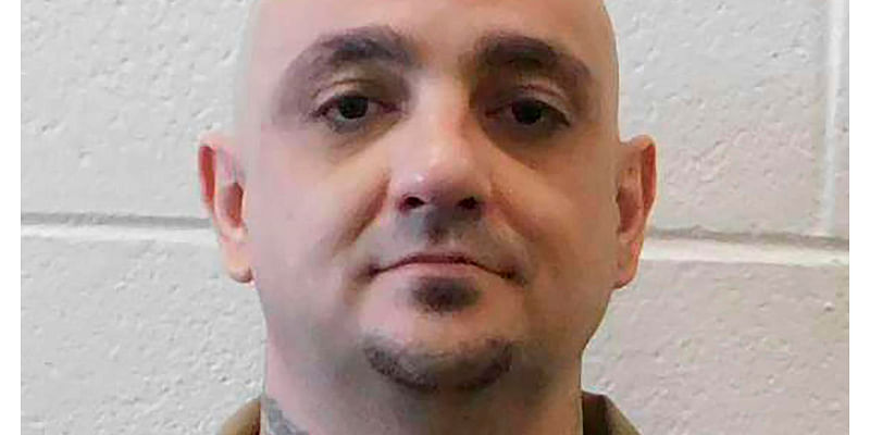 Alabama executes Derrick Dearman, man who killed 5 and asked to be put to death