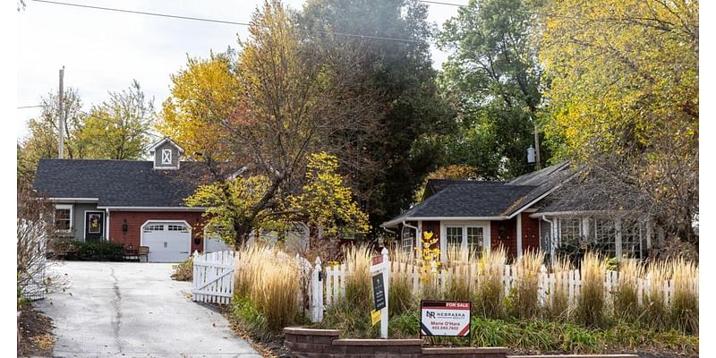 Red farmhouse near Omaha's Elmwood Park features a sophisticated look on the inside