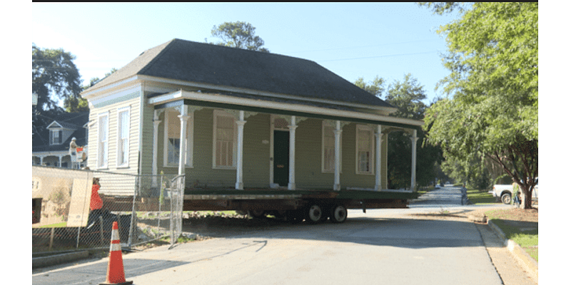 The third historic home has been moved in the Historic District of Columbus