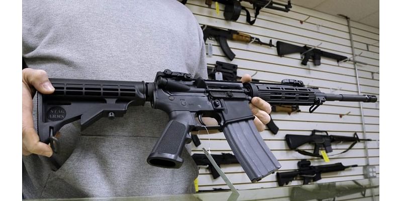 Federal judge says Illinois assault rifle ban is unconstitutional