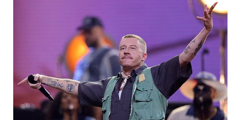 Macklemore leads anti-America chant during charity concert in Seattle to benefit Palestinian refugees