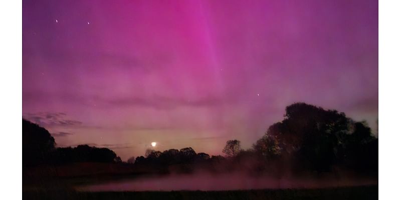 With Northern Lights possibly visible in Chicago area, here's when you should look