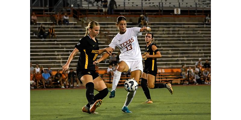 No. 21 Texas defeats LSU 3-0 in SEC Championship quarterfinals, Holly Ward, Amalia Villarreal both on scoresheet