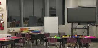 Parents tour temporary classroom after New Jersey school shut down for mold