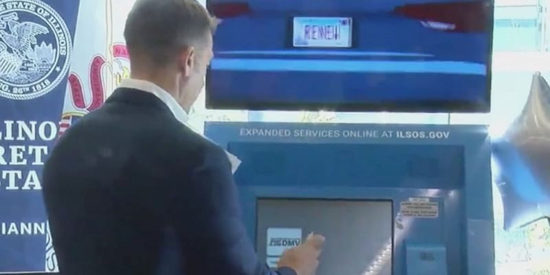 Illinois Secretary of State unveils ‘Fast Lane’ DMV kiosks