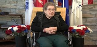 old former army nurse during WWII shares her story