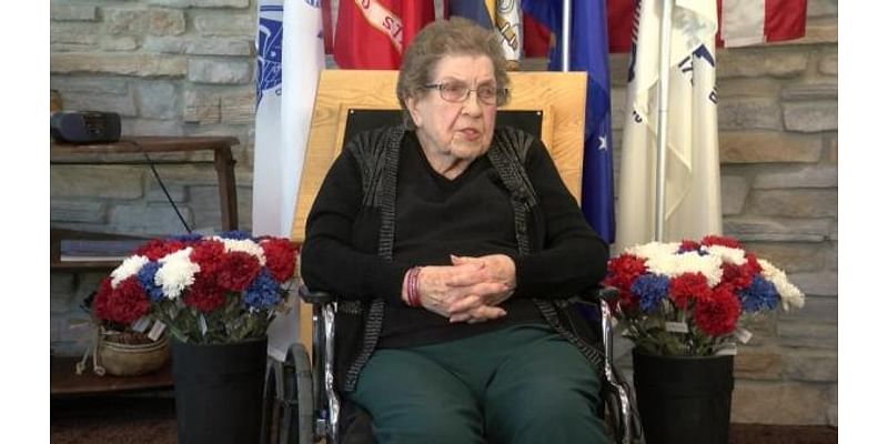 old former army nurse during WWII shares her story